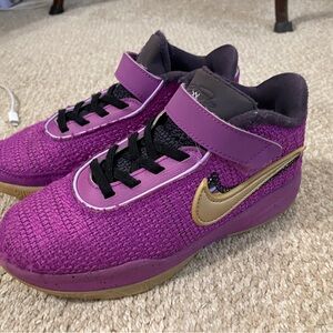 Nike Lebron Pink Diamond Collection Girls Sneakers Size 2Y